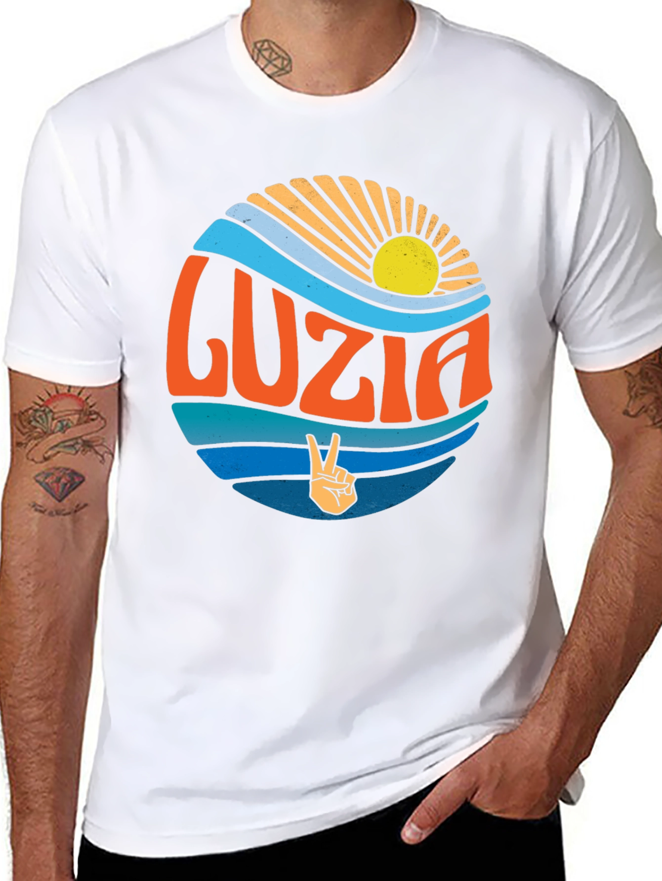 Luzia Retro Graphic T-Shirt - Black