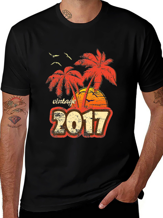 Vintage 2017 Palm Tree Sunset T-Shirt
